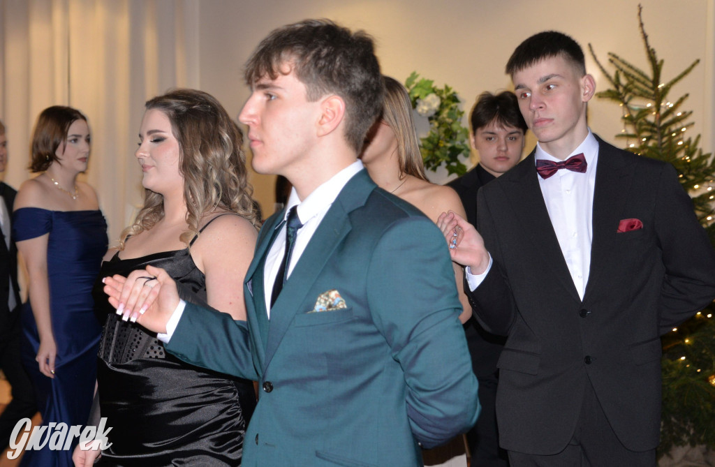 Kameralna studniówka Sorbony i piękny polonez