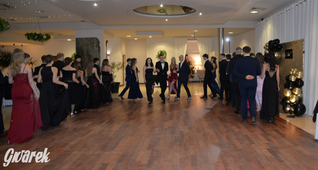 Kameralna studniówka Sorbony i piękny polonez