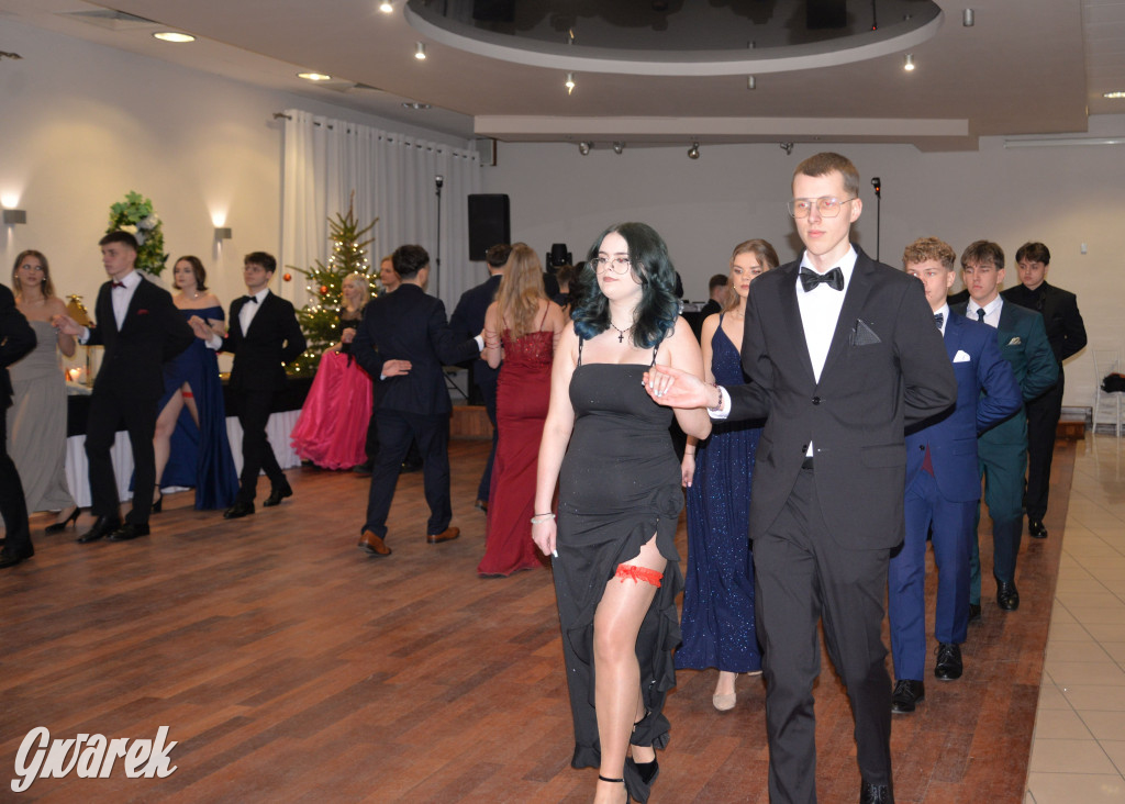 Kameralna studniówka Sorbony i piękny polonez