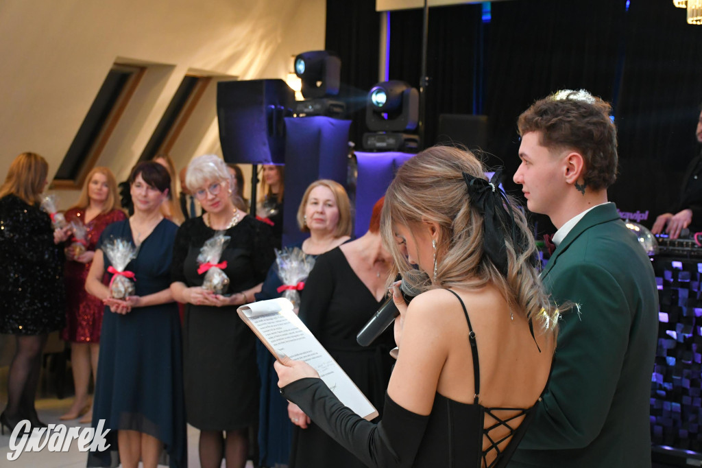 Studniówka szkoły rolniczej z Nakła Śląskiego