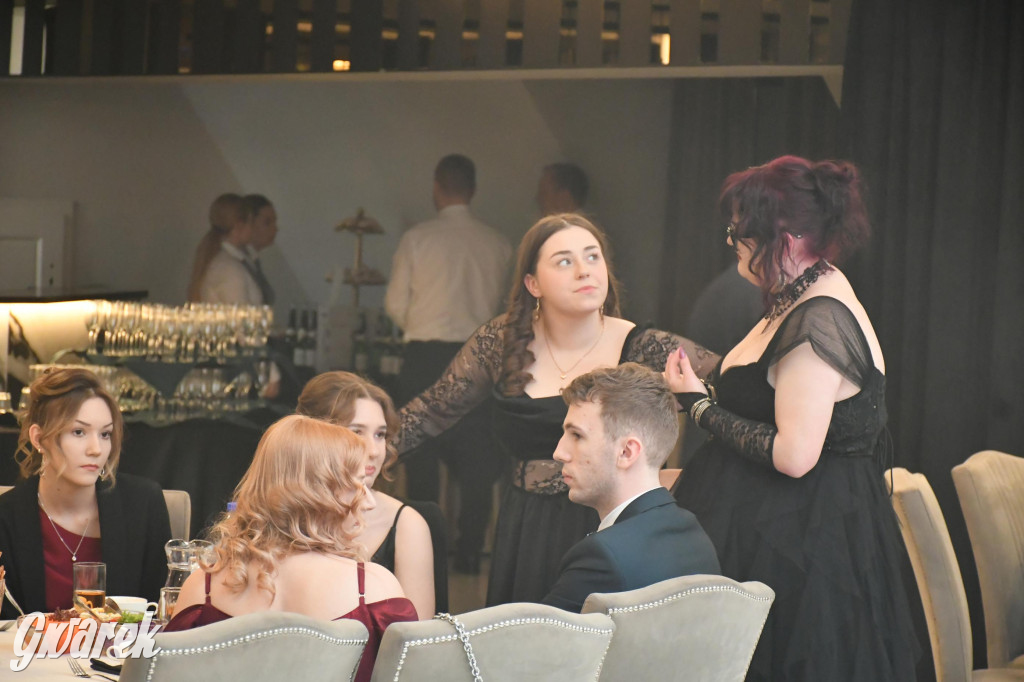 Studniówka szkoły rolniczej z Nakła Śląskiego