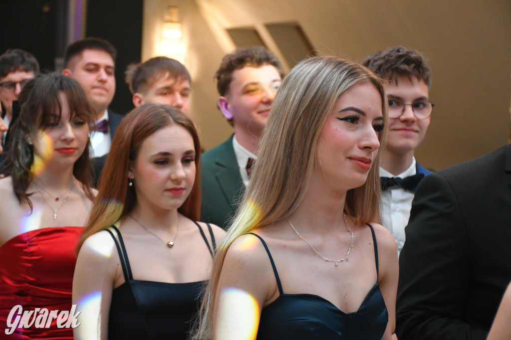 Studniówka szkoły rolniczej z Nakła Śląskiego