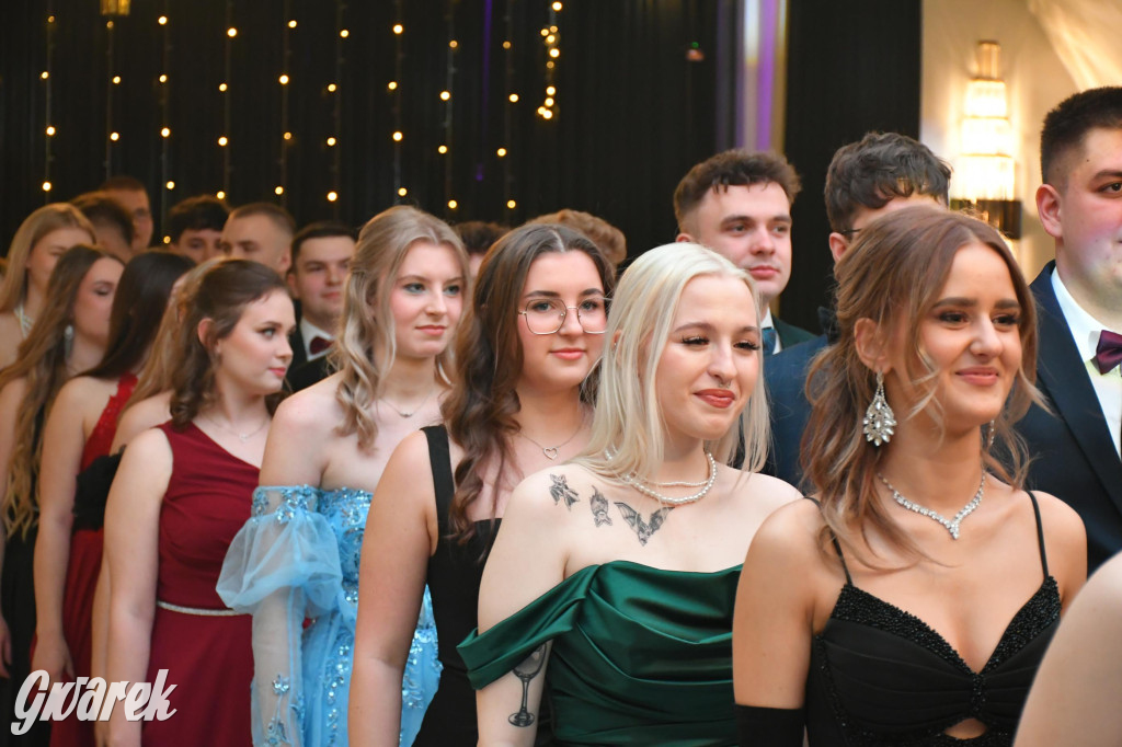 Studniówka szkoły rolniczej z Nakła Śląskiego