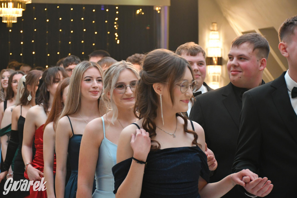 Studniówka szkoły rolniczej z Nakła Śląskiego