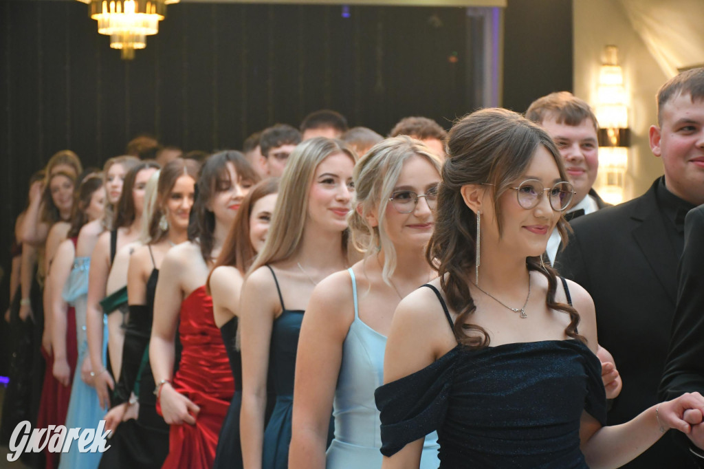 Studniówka szkoły rolniczej z Nakła Śląskiego