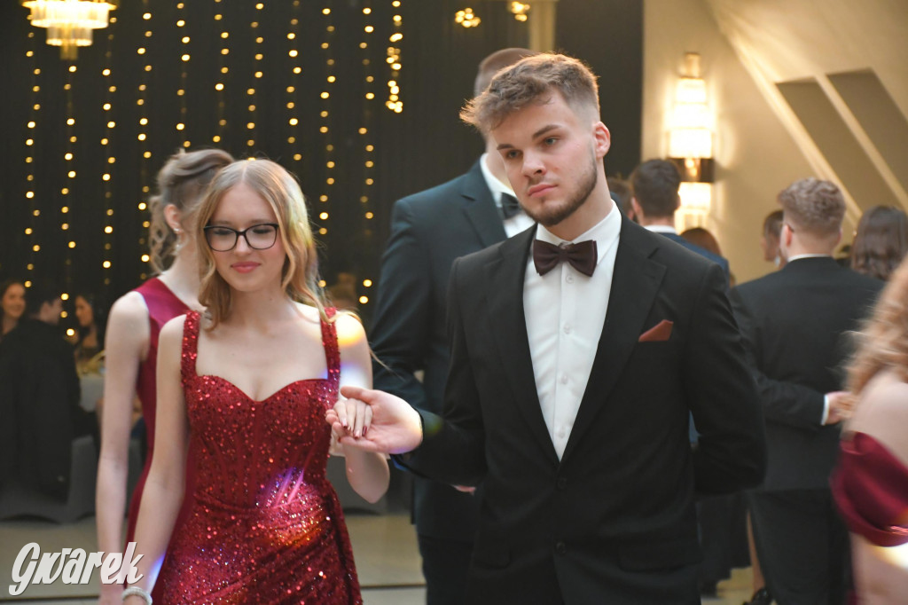 Studniówka szkoły rolniczej z Nakła Śląskiego