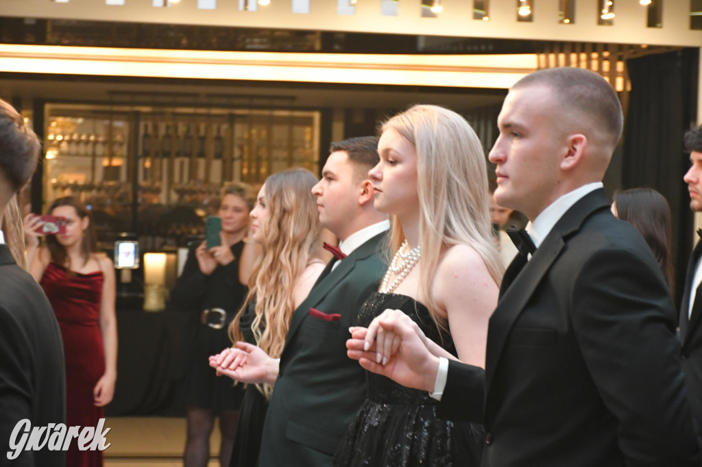 Studniówka szkoły rolniczej z Nakła Śląskiego