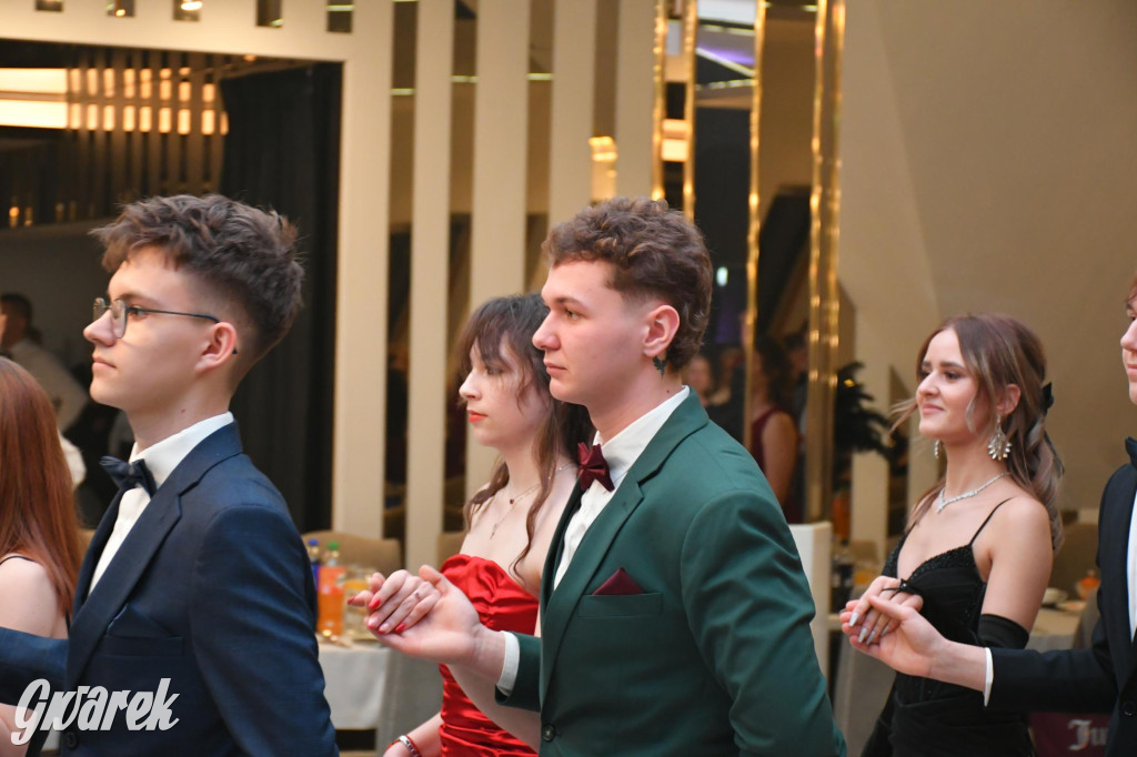 Studniówka szkoły rolniczej z Nakła Śląskiego