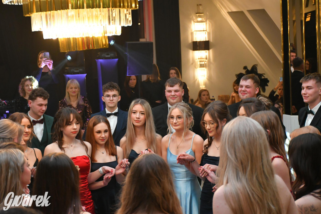 Studniówka szkoły rolniczej z Nakła Śląskiego