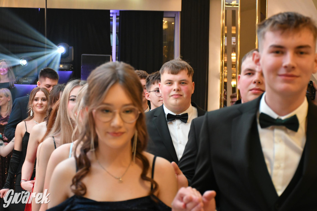 Studniówka szkoły rolniczej z Nakła Śląskiego