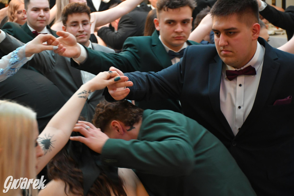 Studniówka szkoły rolniczej z Nakła Śląskiego