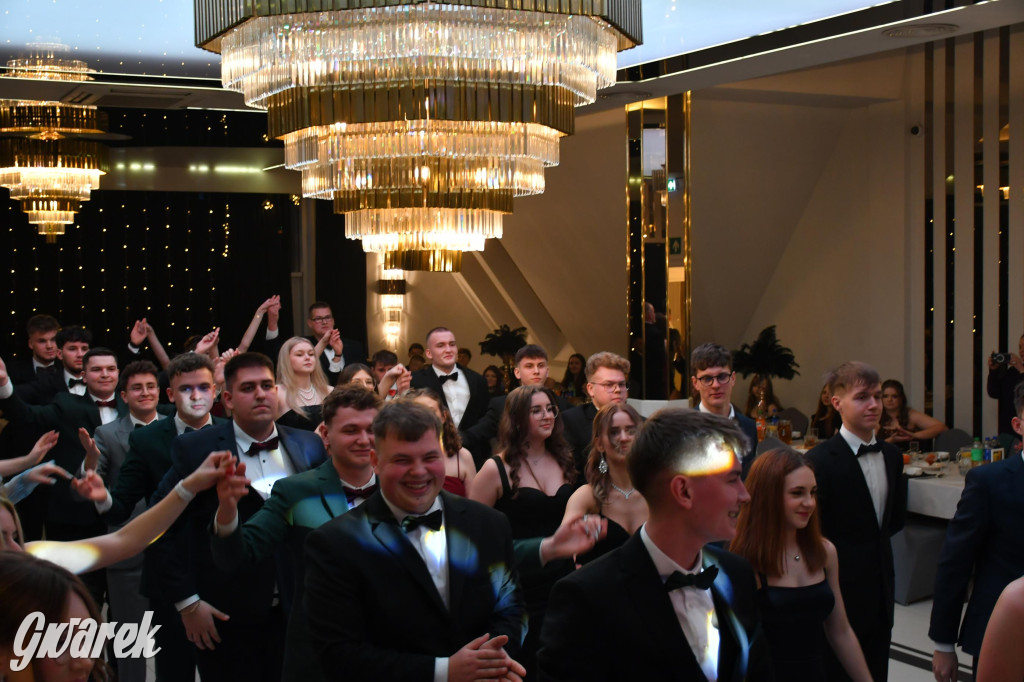 Studniówka szkoły rolniczej z Nakła Śląskiego