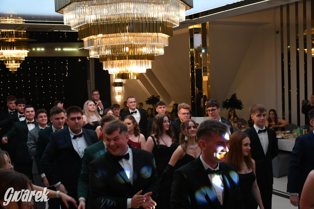 Studniówka szkoły rolniczej z Nakła Śląskiego