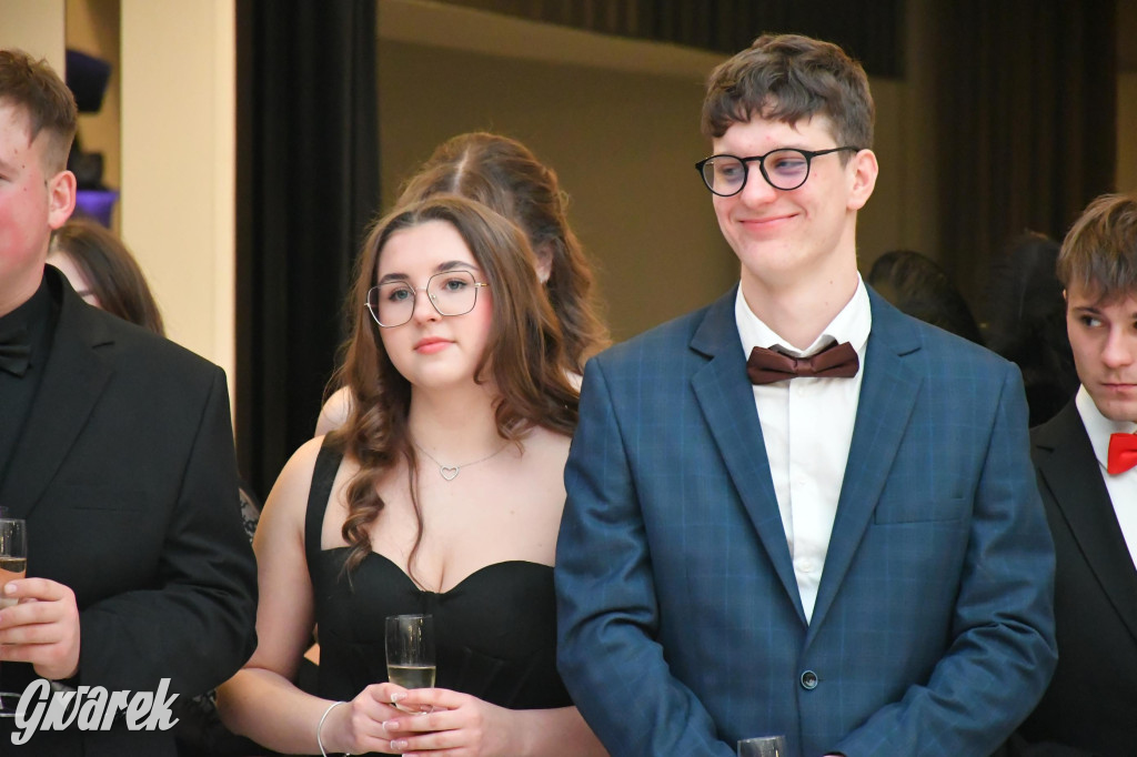 Studniówka szkoły rolniczej z Nakła Śląskiego