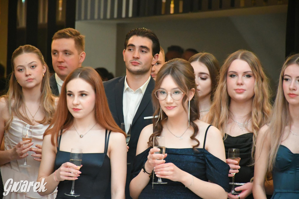 Studniówka szkoły rolniczej z Nakła Śląskiego