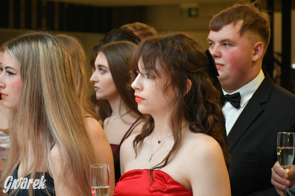 Studniówka szkoły rolniczej z Nakła Śląskiego