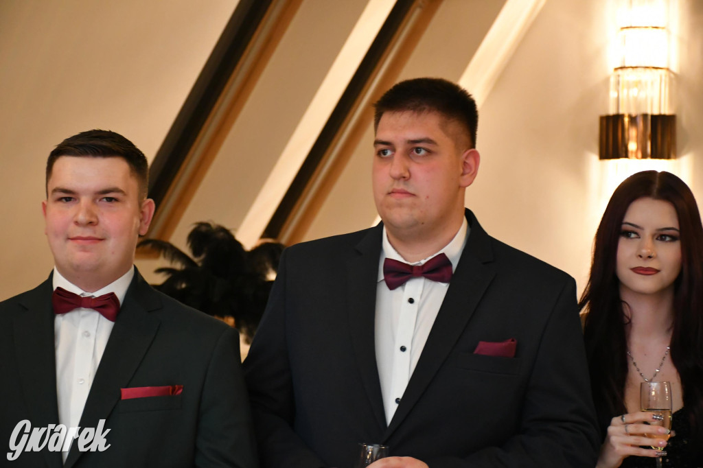 Studniówka szkoły rolniczej z Nakła Śląskiego