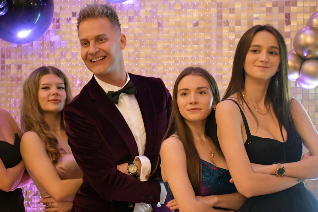 Wieczór nabiera rozpędu. Studniówka Gastronomika