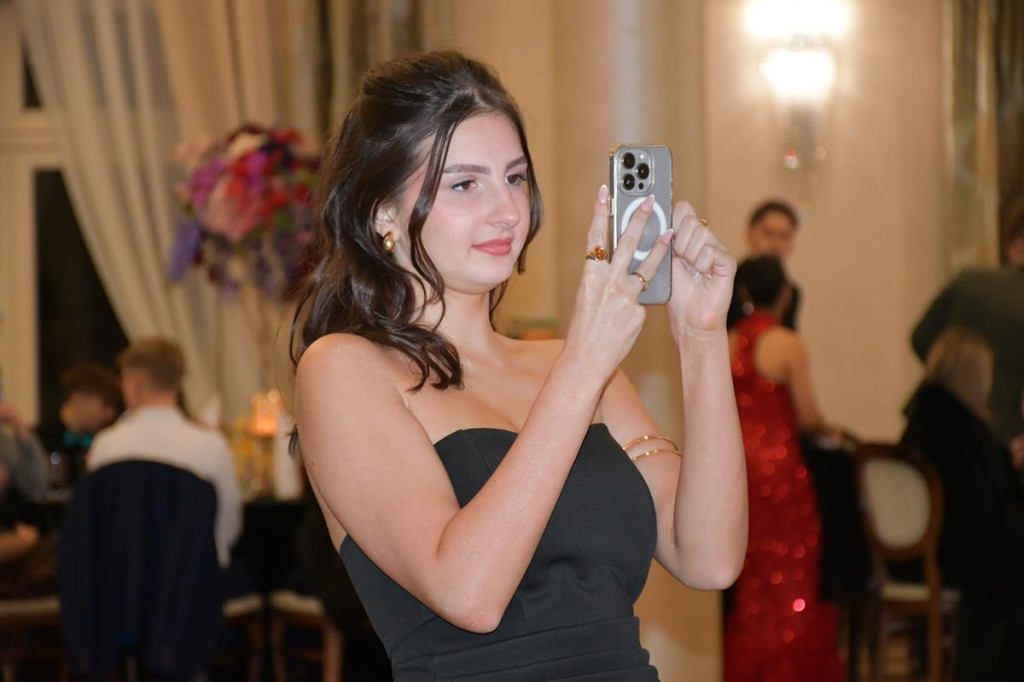 Wieczór nabiera rozpędu. Studniówka Gastronomika