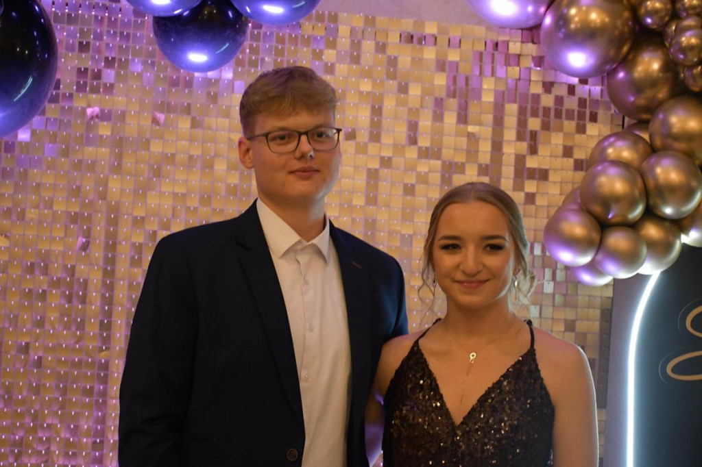 Wieczór nabiera rozpędu. Studniówka Gastronomika