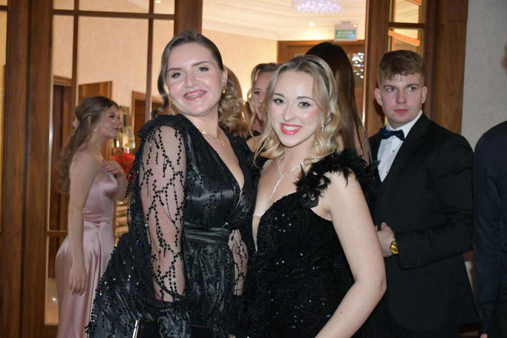 Wieczór nabiera rozpędu. Studniówka Gastronomika