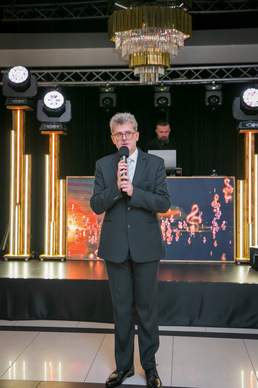 Studniówka Budowlanki i świetna zabawa