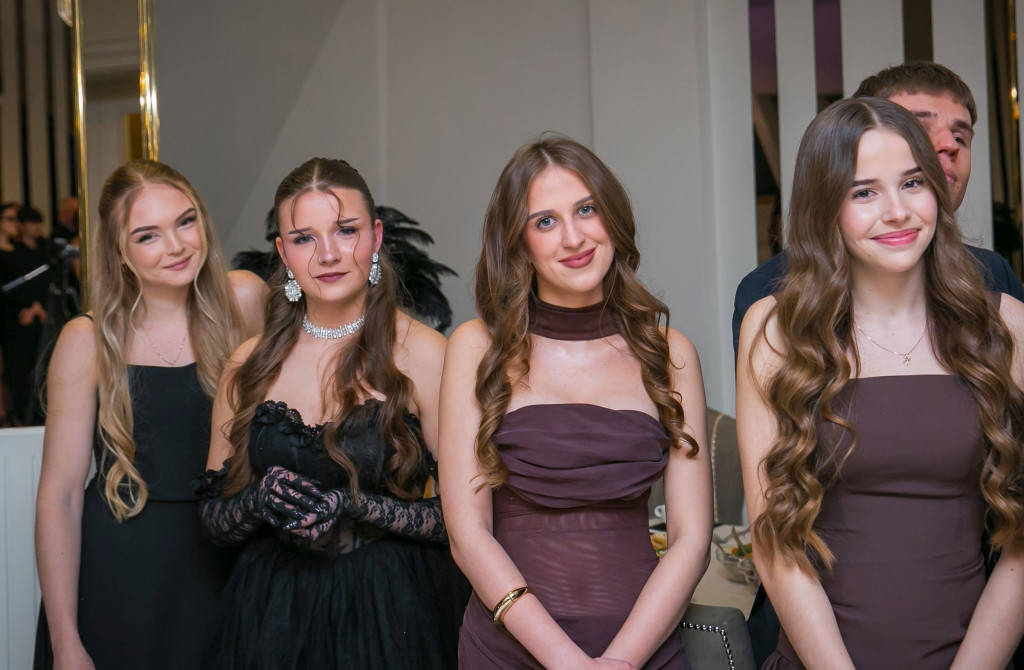 Studniówka Budowlanki i świetna zabawa