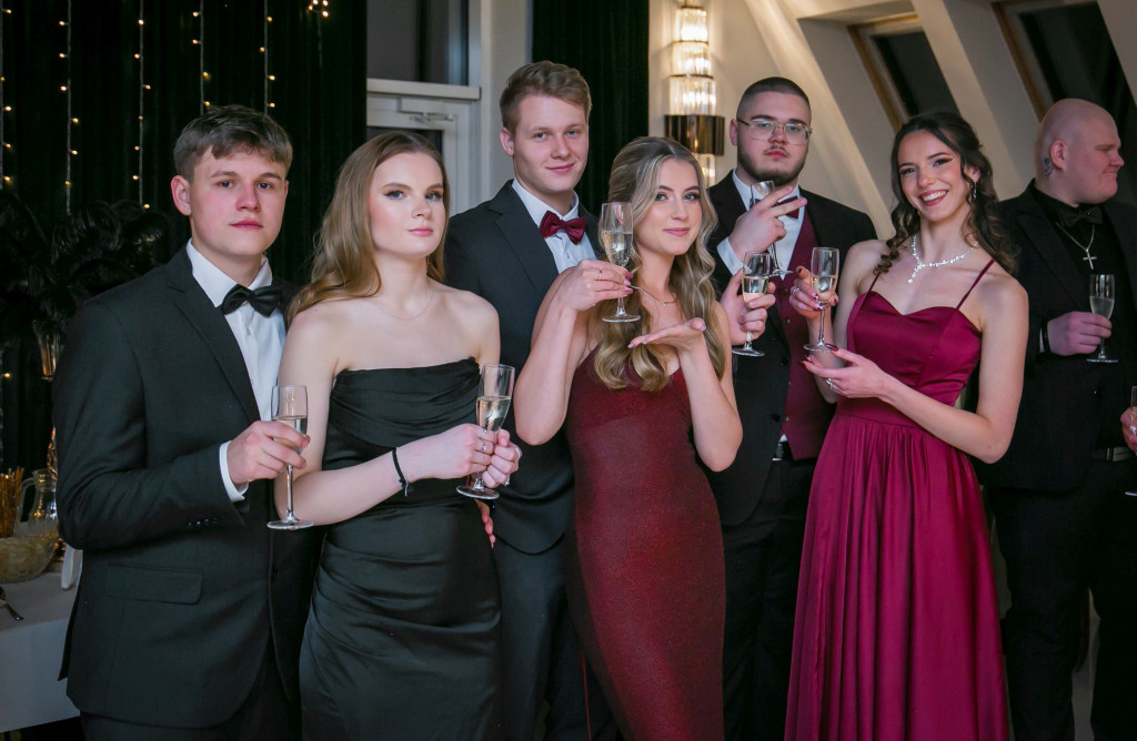 Studniówka Budowlanki i świetna zabawa