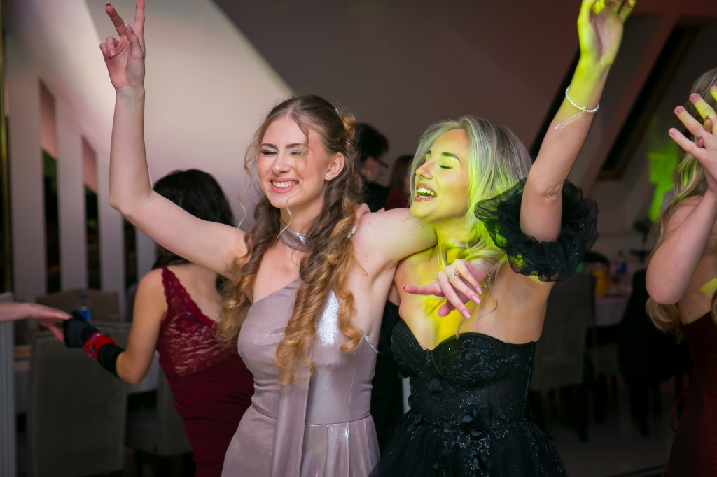 Studniówka Budowlanki i świetna zabawa