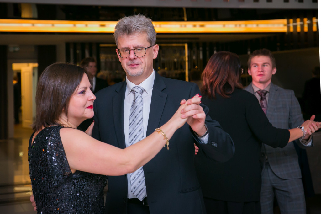 Studniówka Budowlanki i świetna zabawa