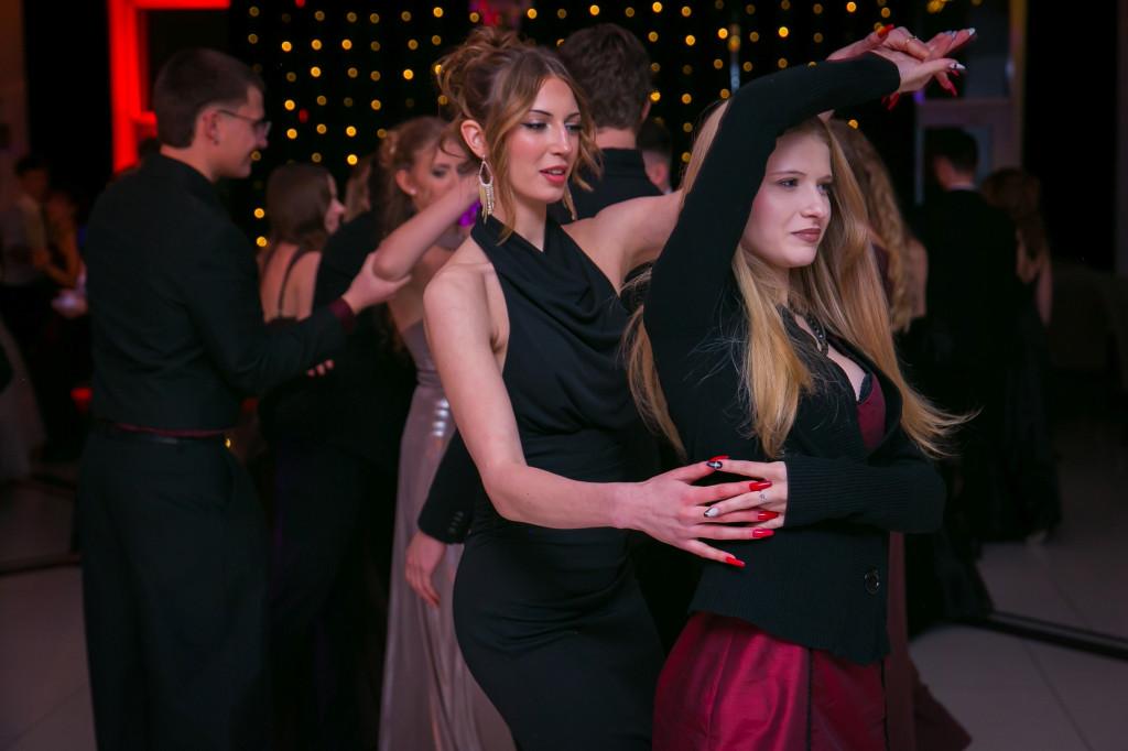 Studniówka Budowlanki i świetna zabawa