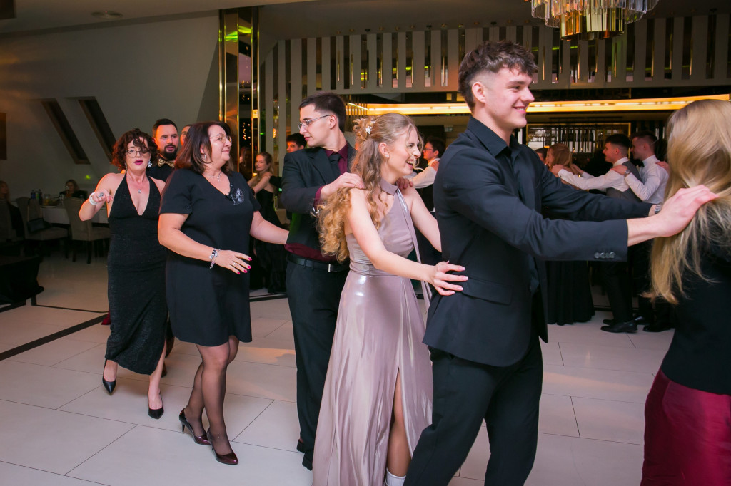 Studniówka Budowlanki i świetna zabawa