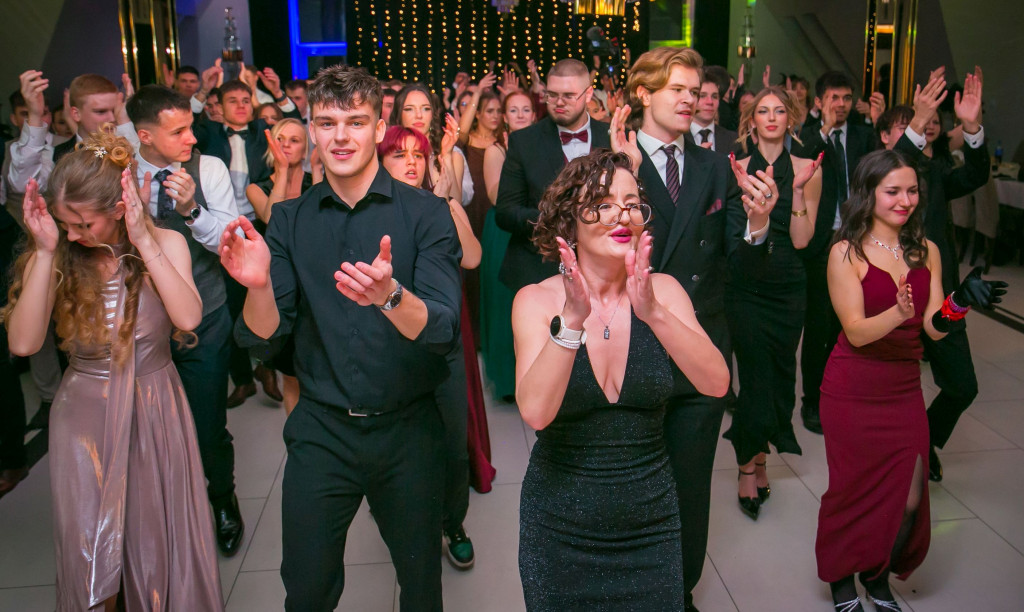 Studniówka Budowlanki i świetna zabawa