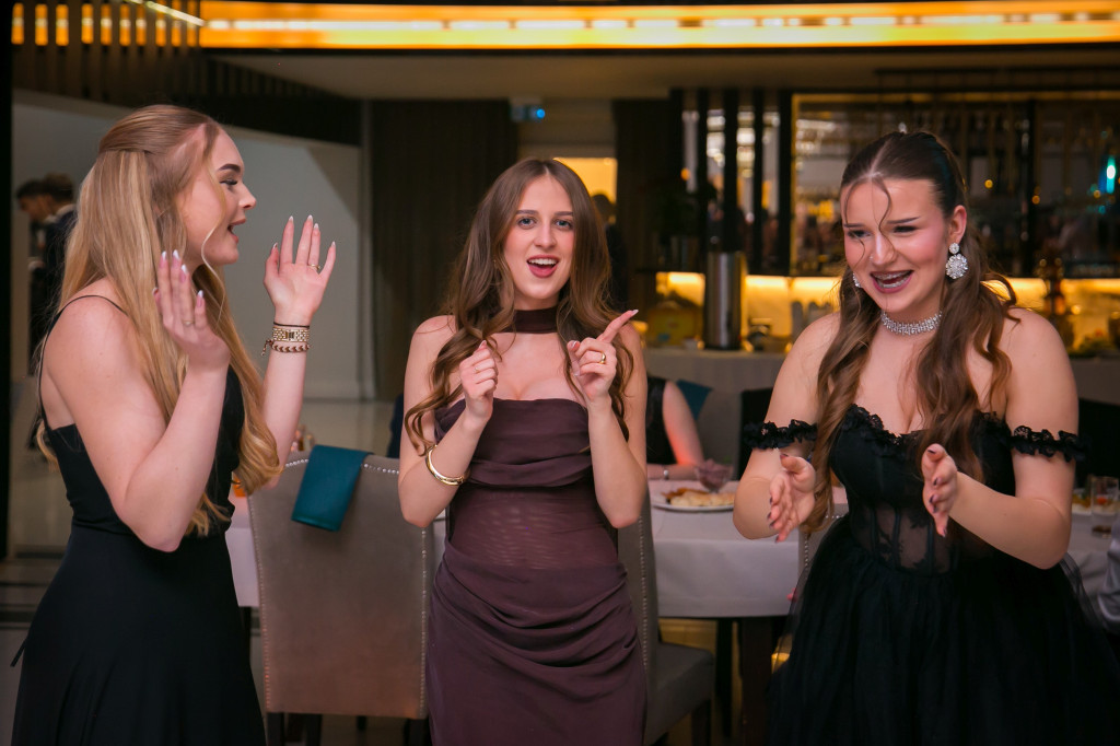 Studniówka Budowlanki i świetna zabawa