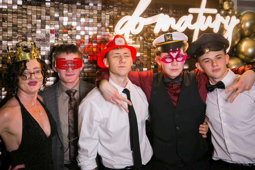 Studniówka Budowlanki i świetna zabawa