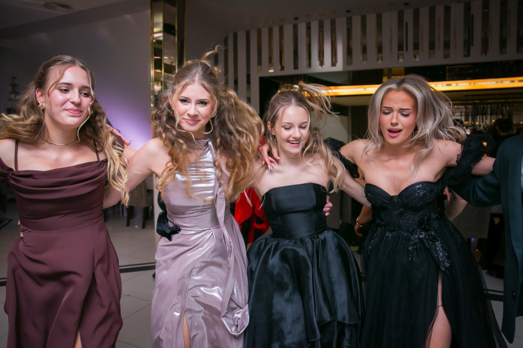 Studniówka Budowlanki i świetna zabawa