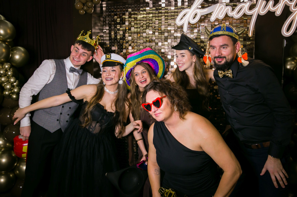 Studniówka Budowlanki i świetna zabawa