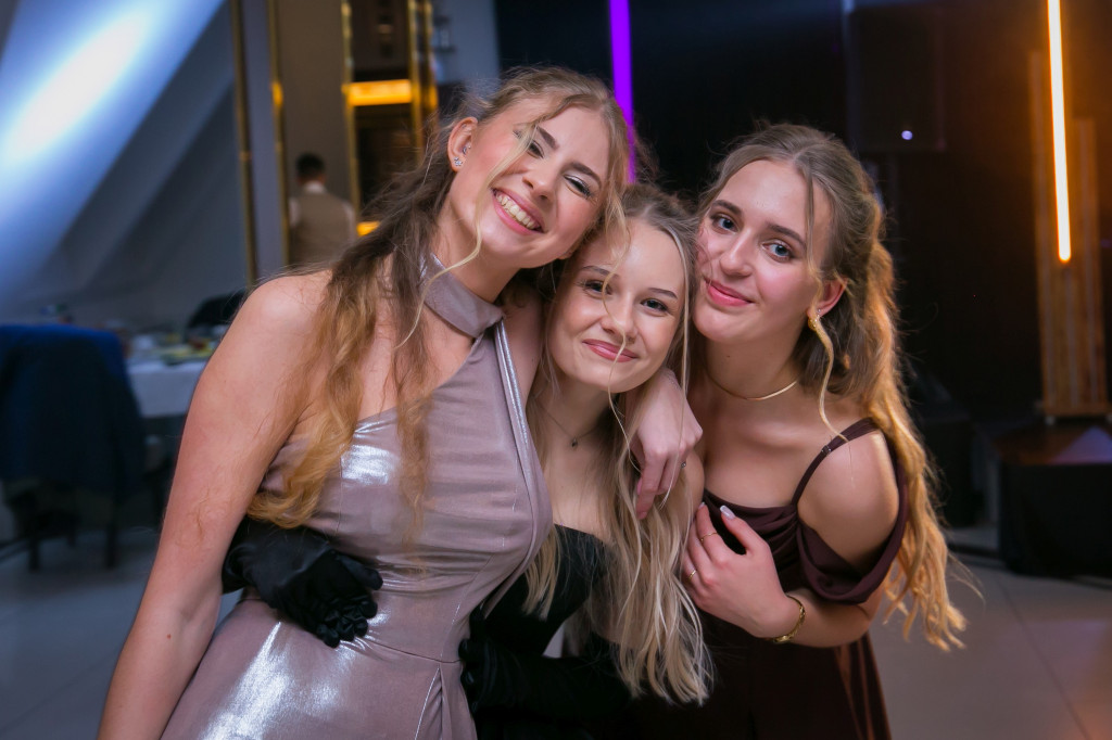 Studniówka Budowlanki i świetna zabawa