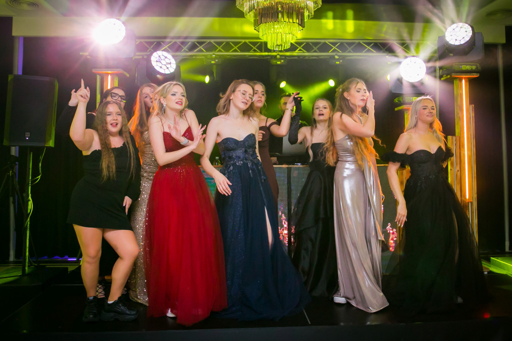 Studniówka Budowlanki i świetna zabawa