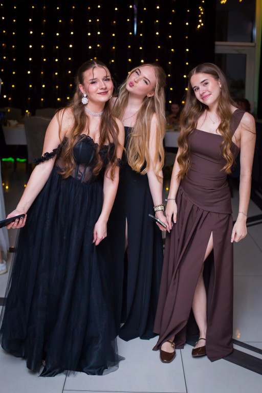 Studniówka Budowlanki i świetna zabawa