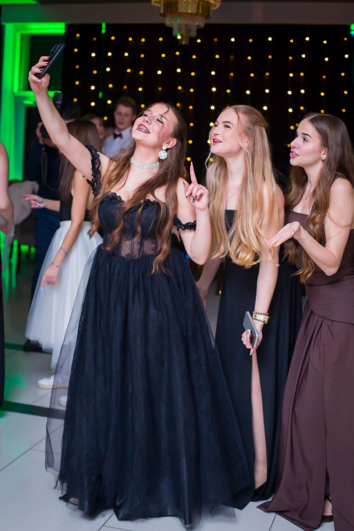 Studniówka Budowlanki i świetna zabawa