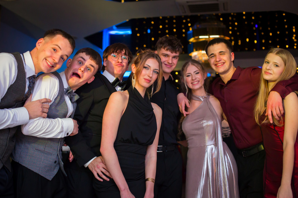 Studniówka Budowlanki i świetna zabawa