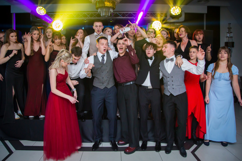 Studniówka Budowlanki i świetna zabawa