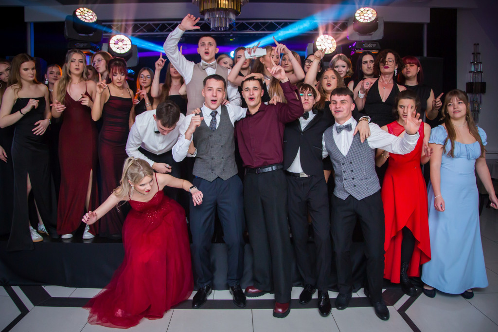 Studniówka Budowlanki i świetna zabawa