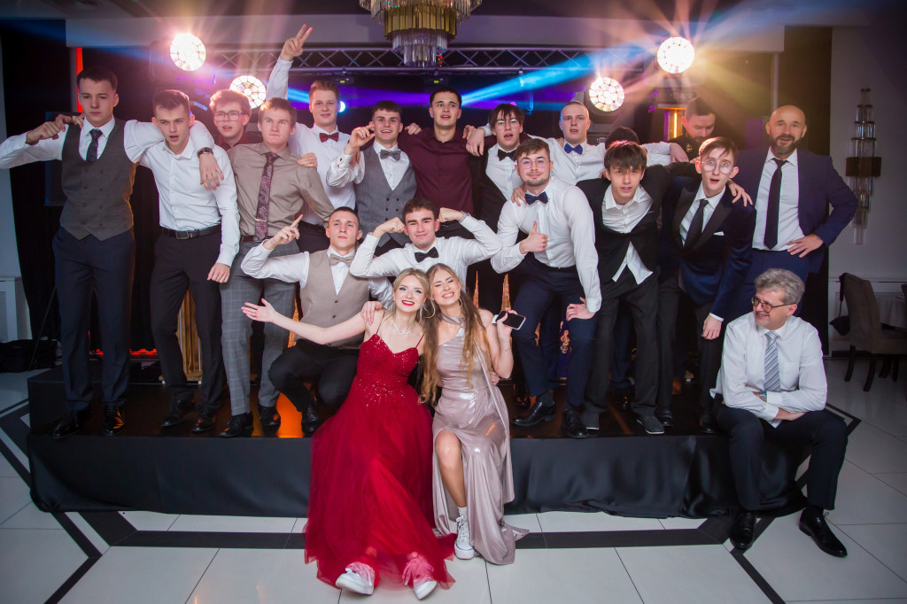 Studniówka Budowlanki i świetna zabawa