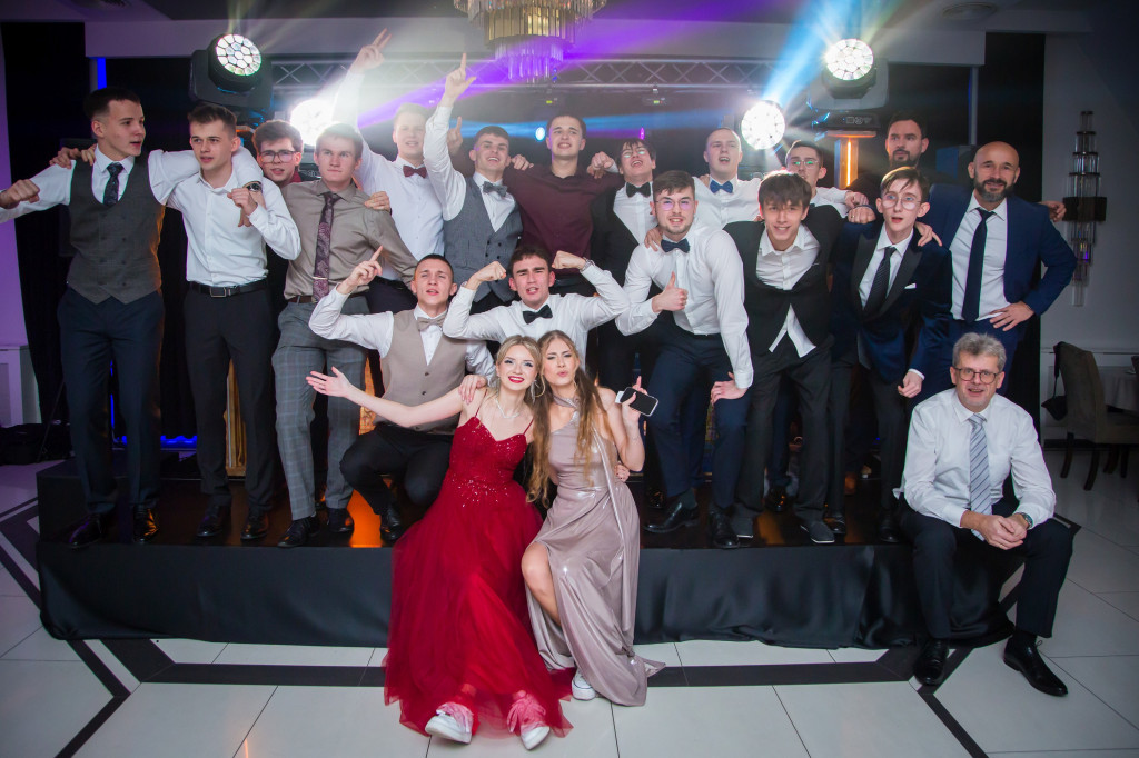 Studniówka Budowlanki i świetna zabawa