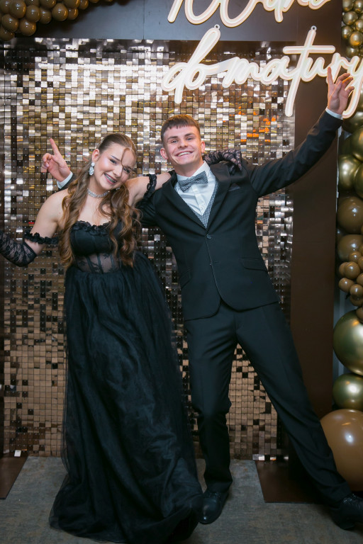 Studniówka Budowlanki i świetna zabawa