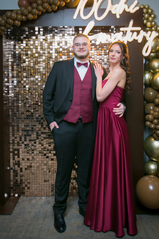 Studniówka Budowlanki i świetna zabawa