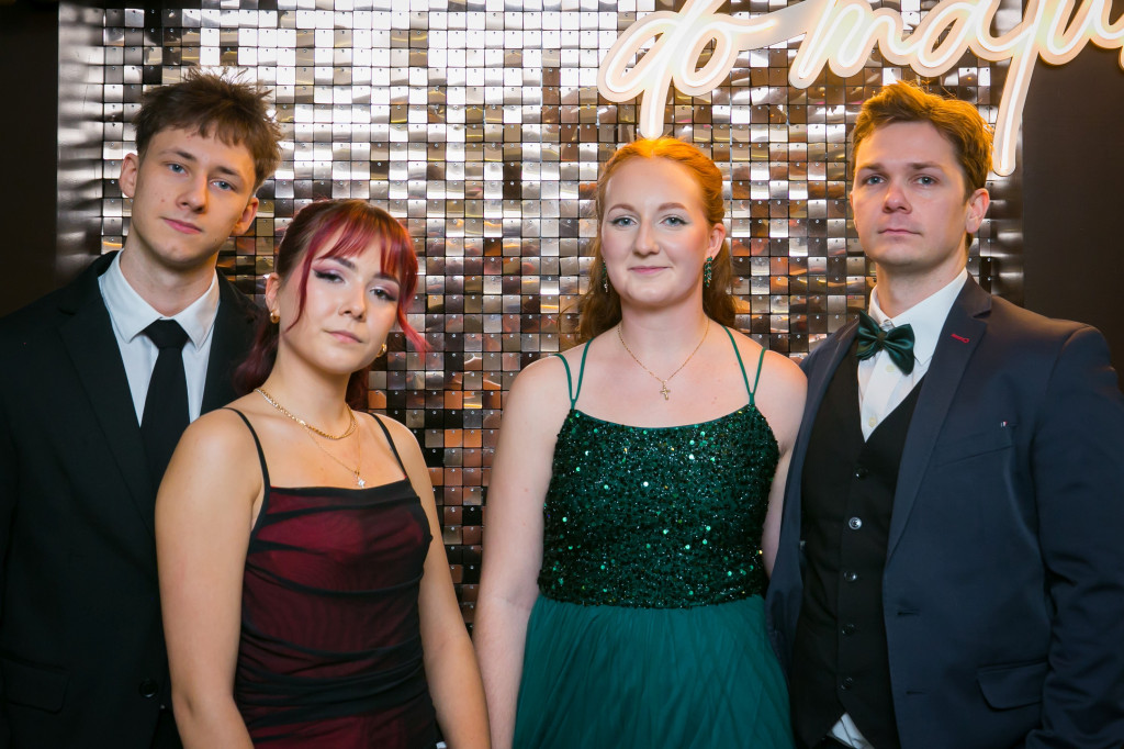 Studniówka Budowlanki i świetna zabawa