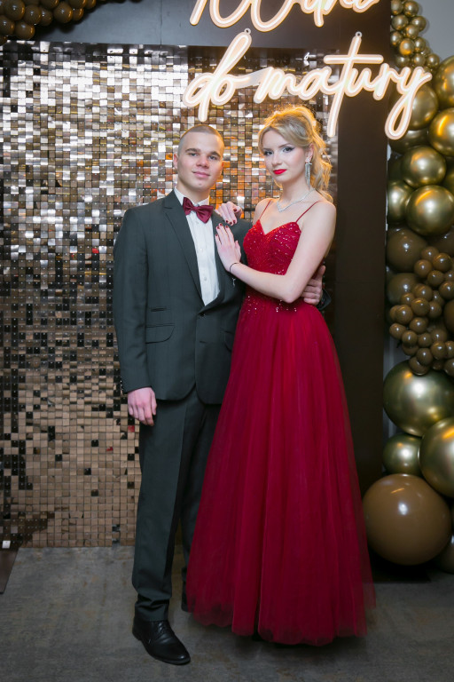 Studniówka Budowlanki i świetna zabawa